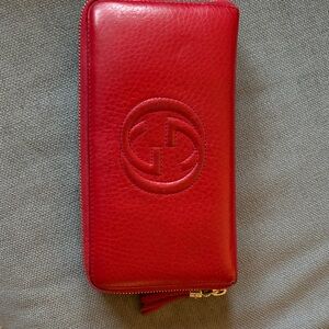 Gucci Leather Wallet in Red